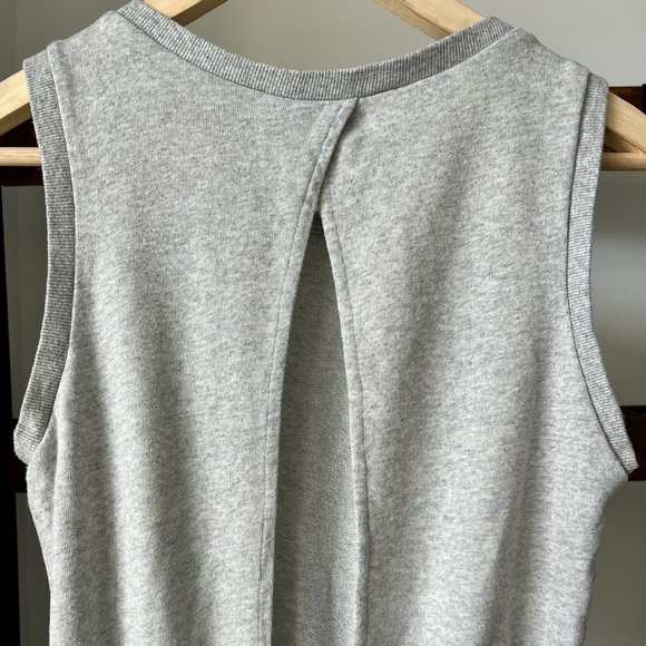 Mustard Seed open-back peplum top, grey, US size M - Picture 3 of 6